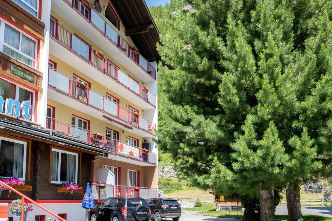 Haus Aurora Apartment Saas-Grund Exterior photo